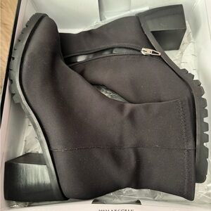 DOLCE VITA SIZE 8.5 Black Chunky Heel Ankle Boots